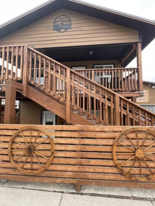 Parkway Yellowstone Guest House Apartment #3 Гардінер Екстер'єр фото